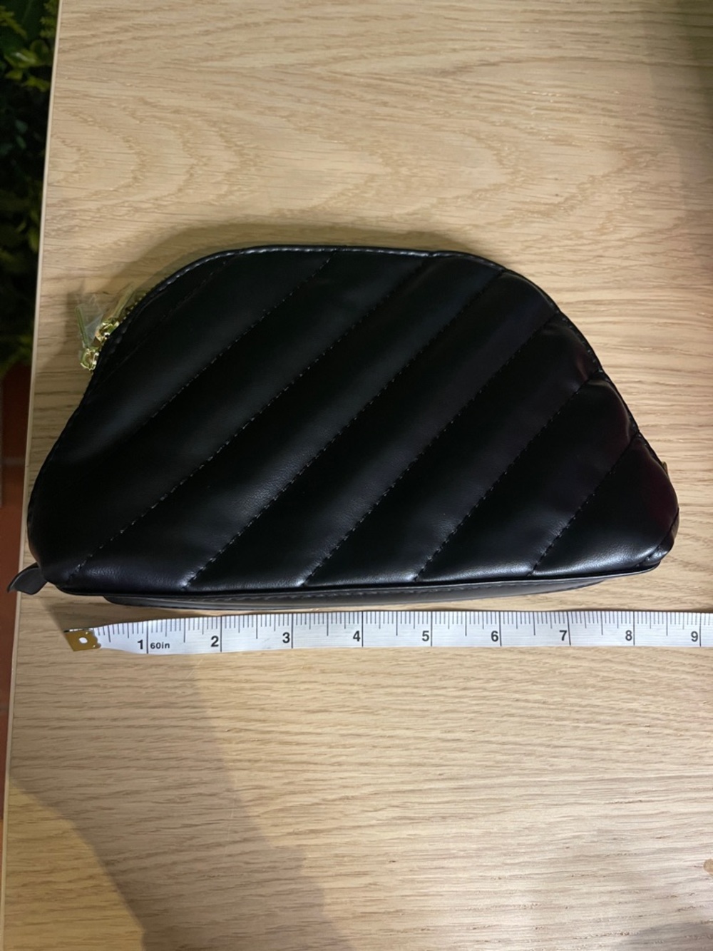 YSL Beauty  Black Quilted Cosmetic Pouch with Gold Zipper - Picture 6 of 7